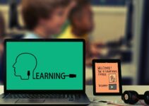 Role of technology for Students in E-Learning.