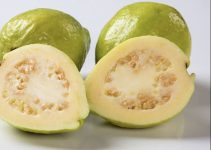 Side Effects of Eating Guava Seeds: Why You Should Avoid It
