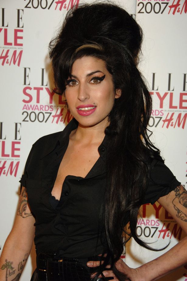 How Did Amy Winehouse Die How Old Was She When She Died School Drillers